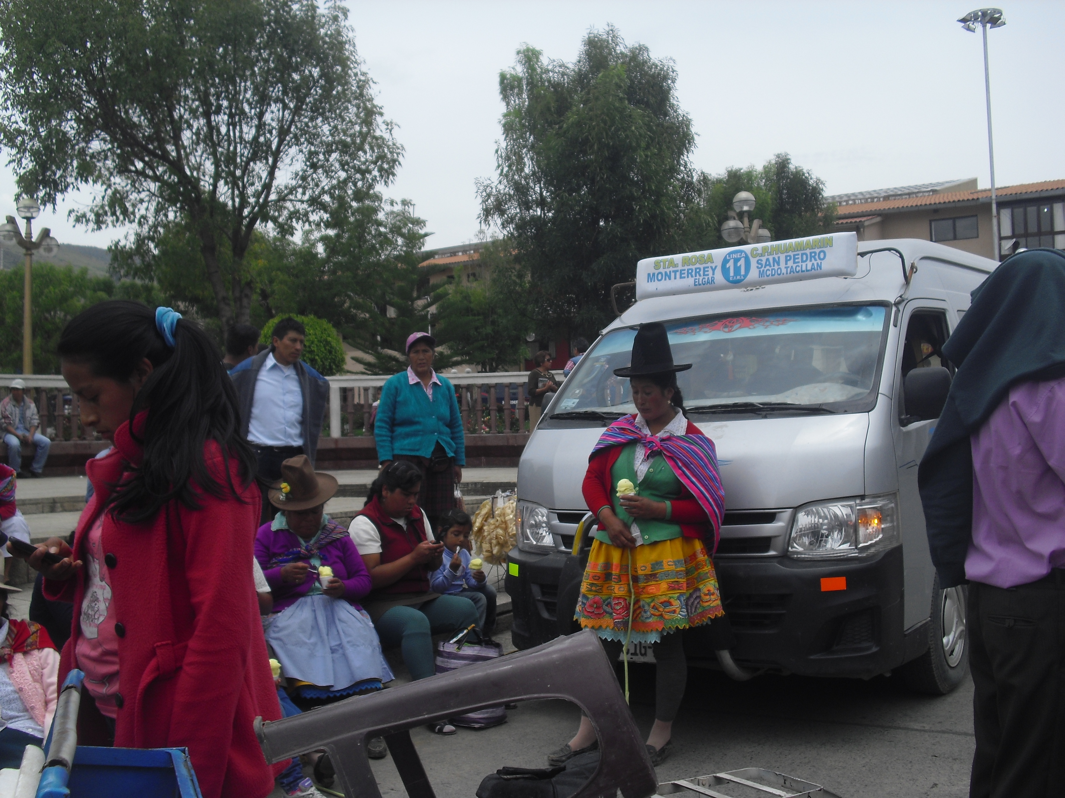 Pobladores de Huamarín se movilizaron exigiendo respeto a circulación de línea de transporte 11