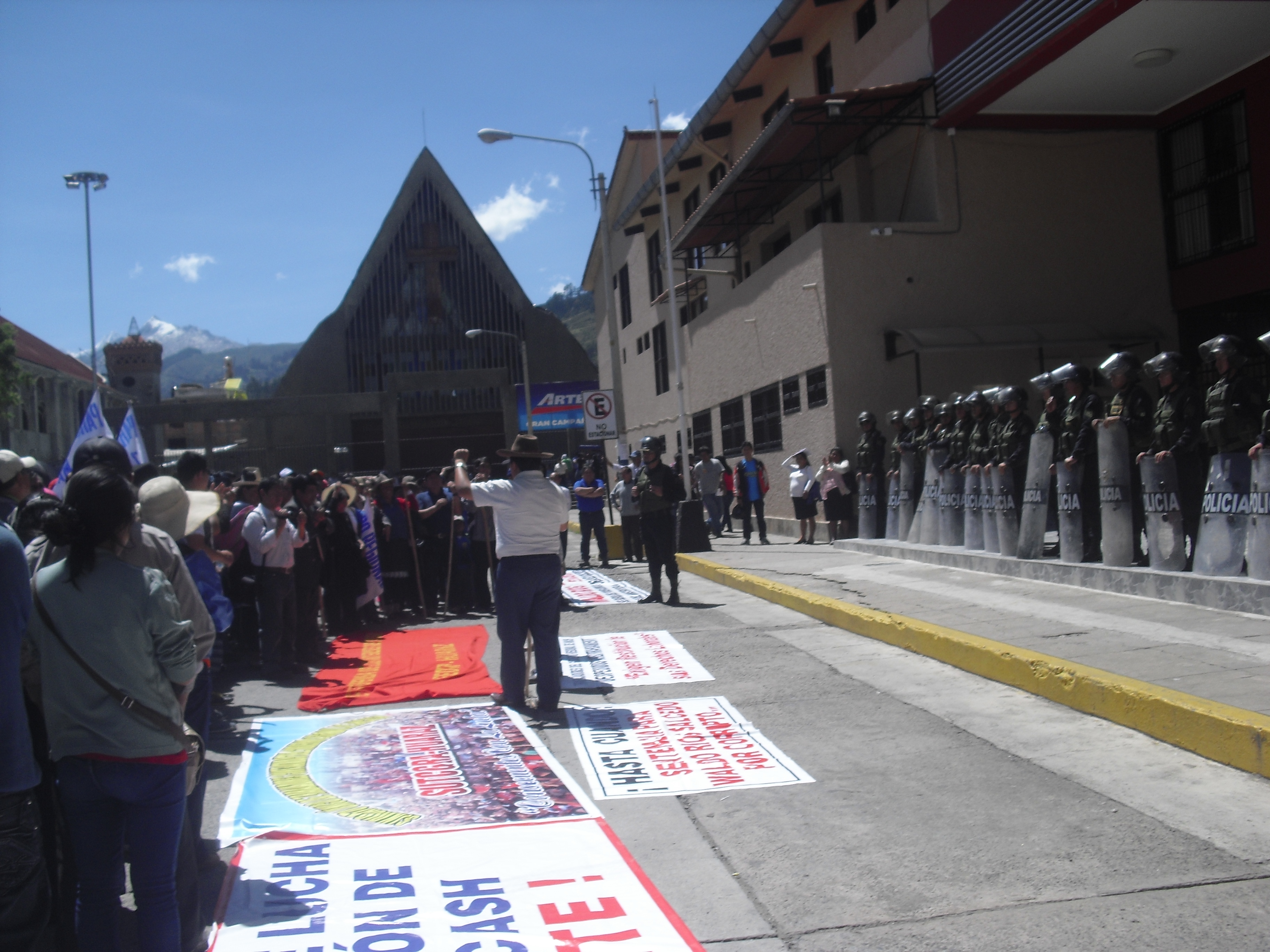 Comité de Lucha Anticorrupción exigieron la detención de gobernador regional Waldo Ríos 