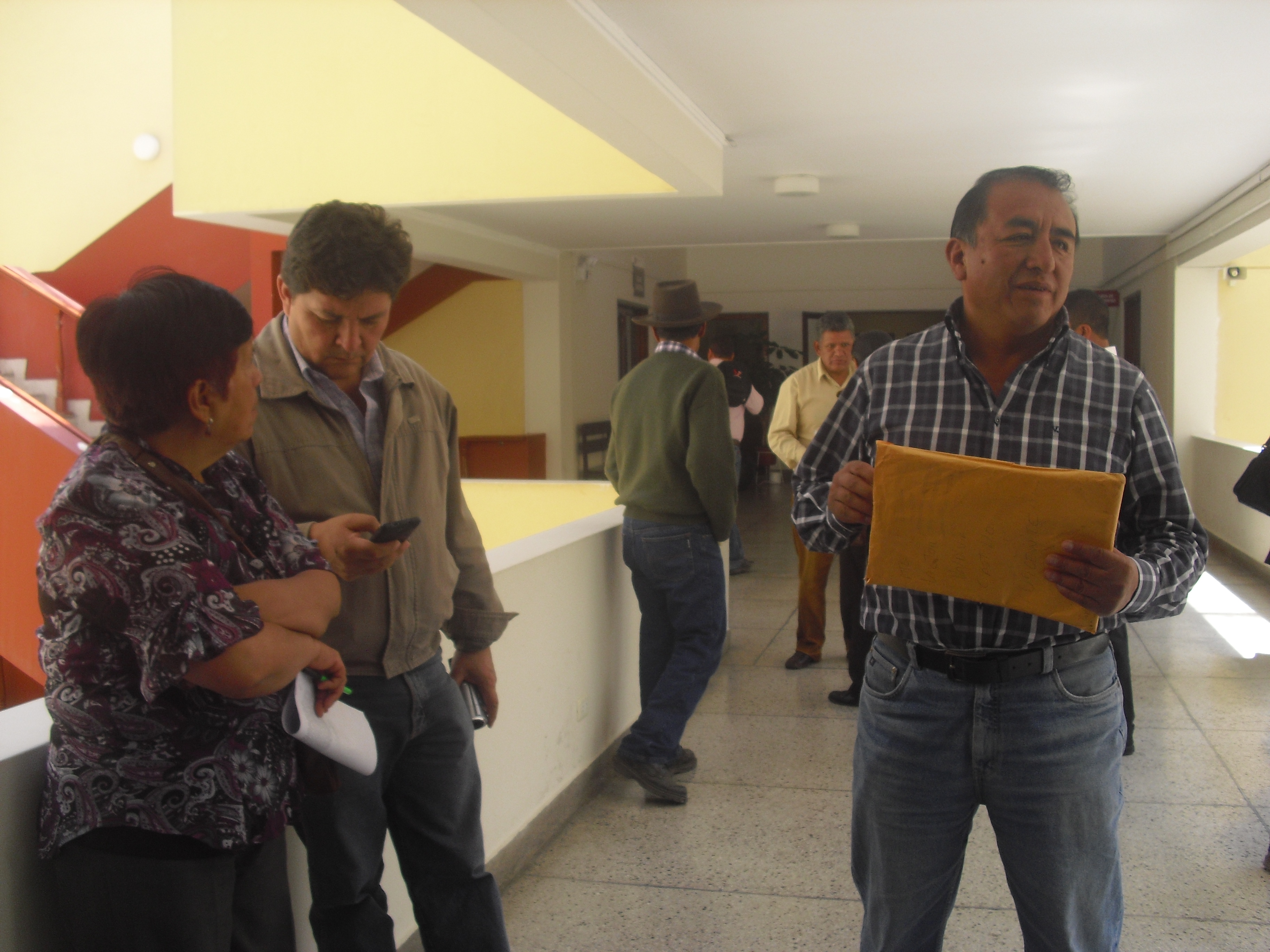 Víctor Valdivia rechaza resolución de pago de reparación civil por denuncia de abuso de autoridad contra gobernador Waldo Ríos