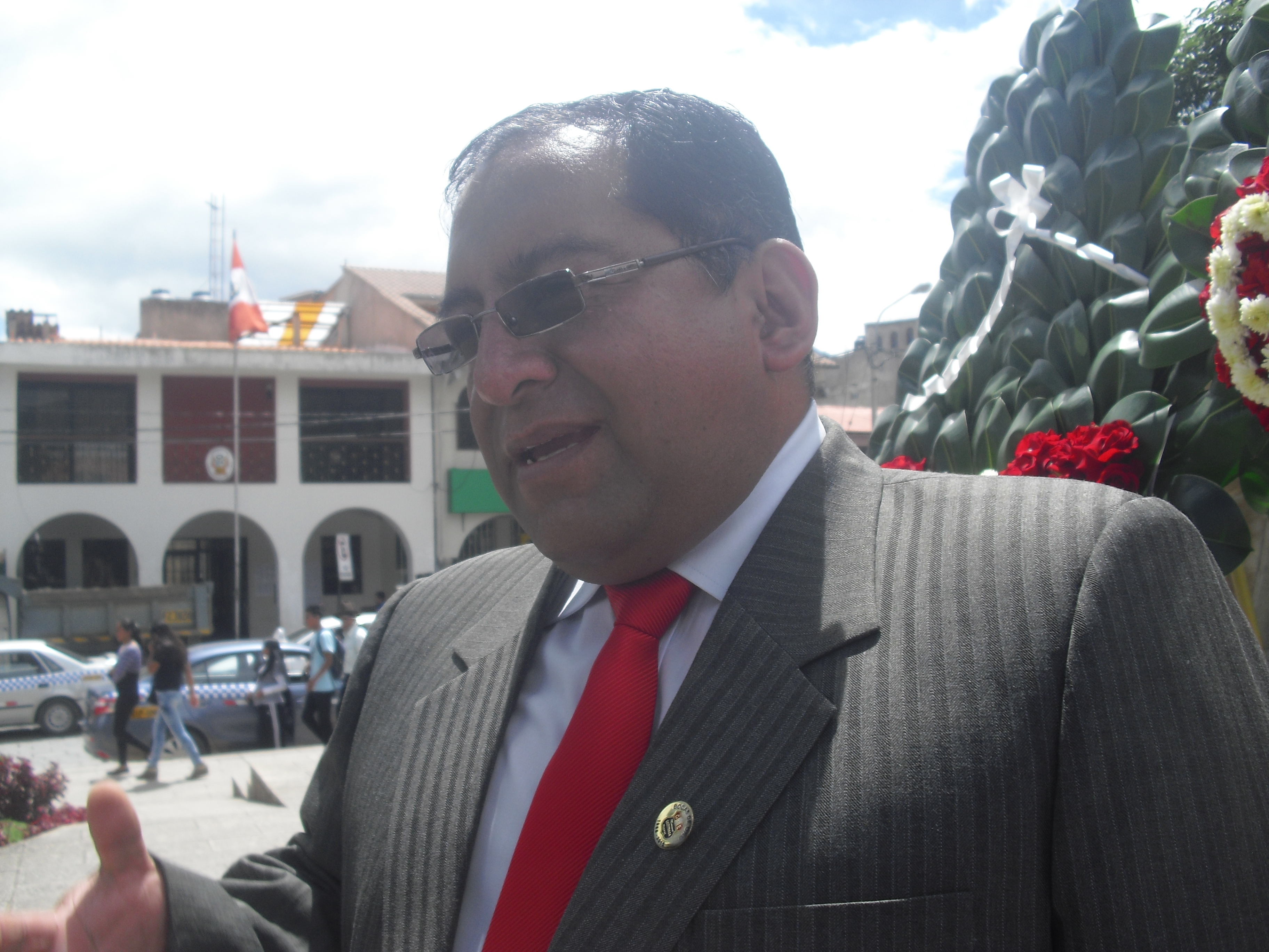 Director de colegio Mariscal Luzuriaga de Huaraz anuncia remodelación total del centro educativo