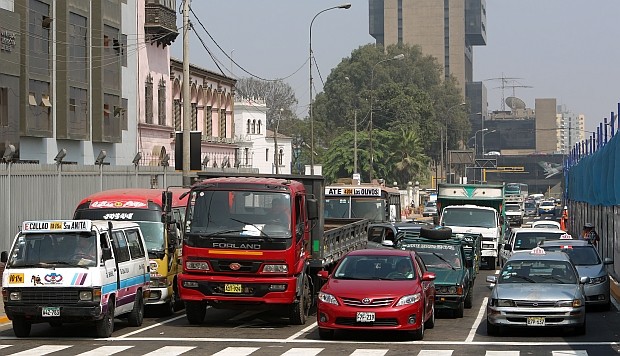 Circulación de vehículos a nivel nacional creció 7,1%, informó el INEI