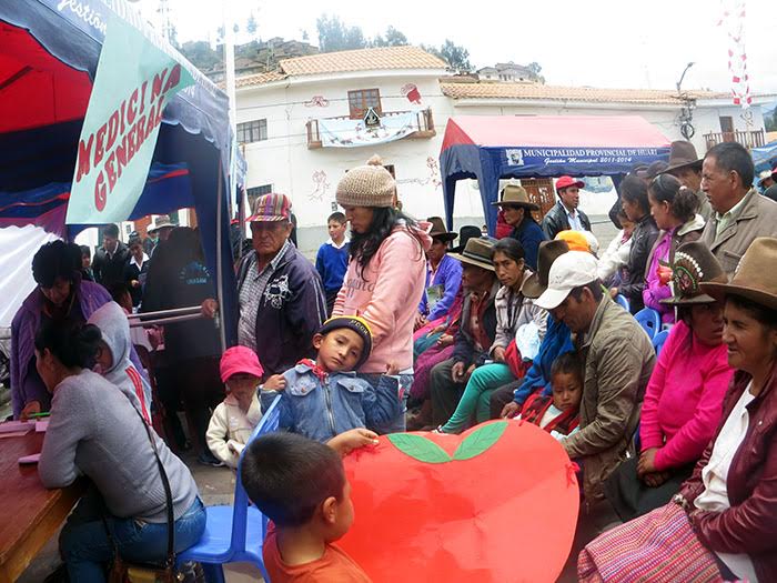 Más de mil pobladores de Huari fueron beneficiados con campaña itinerante d ela Unasam  