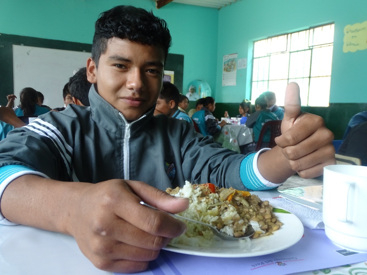 Qali Warma atiende con servicio alimentario a más de 290 mil escolares de secundaria en el ámbito nacional 