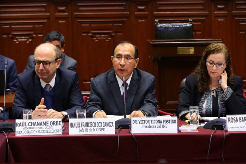 Comisión de Constitución recibe a representantes del JNE, ONPE y Reniec