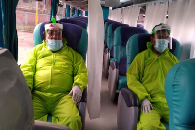 ¿Cómo atender a un pasajero si presenta síntomas de coronavirus durante el viaje?