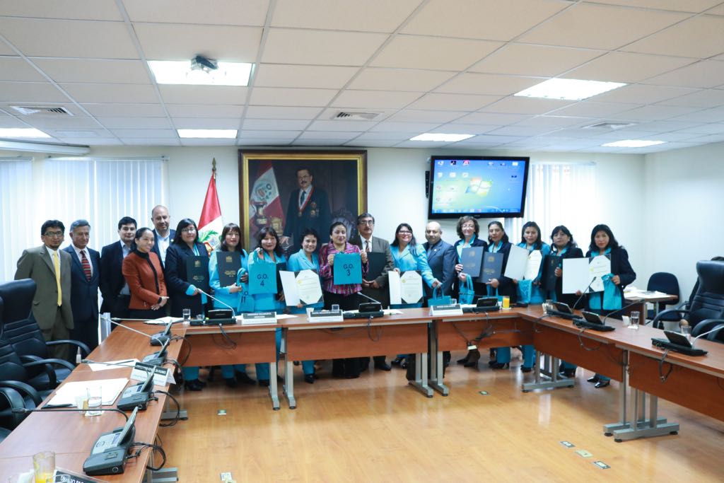 Congreso de la República dio reconocimiento a enfermeras del hospital de Huaraz