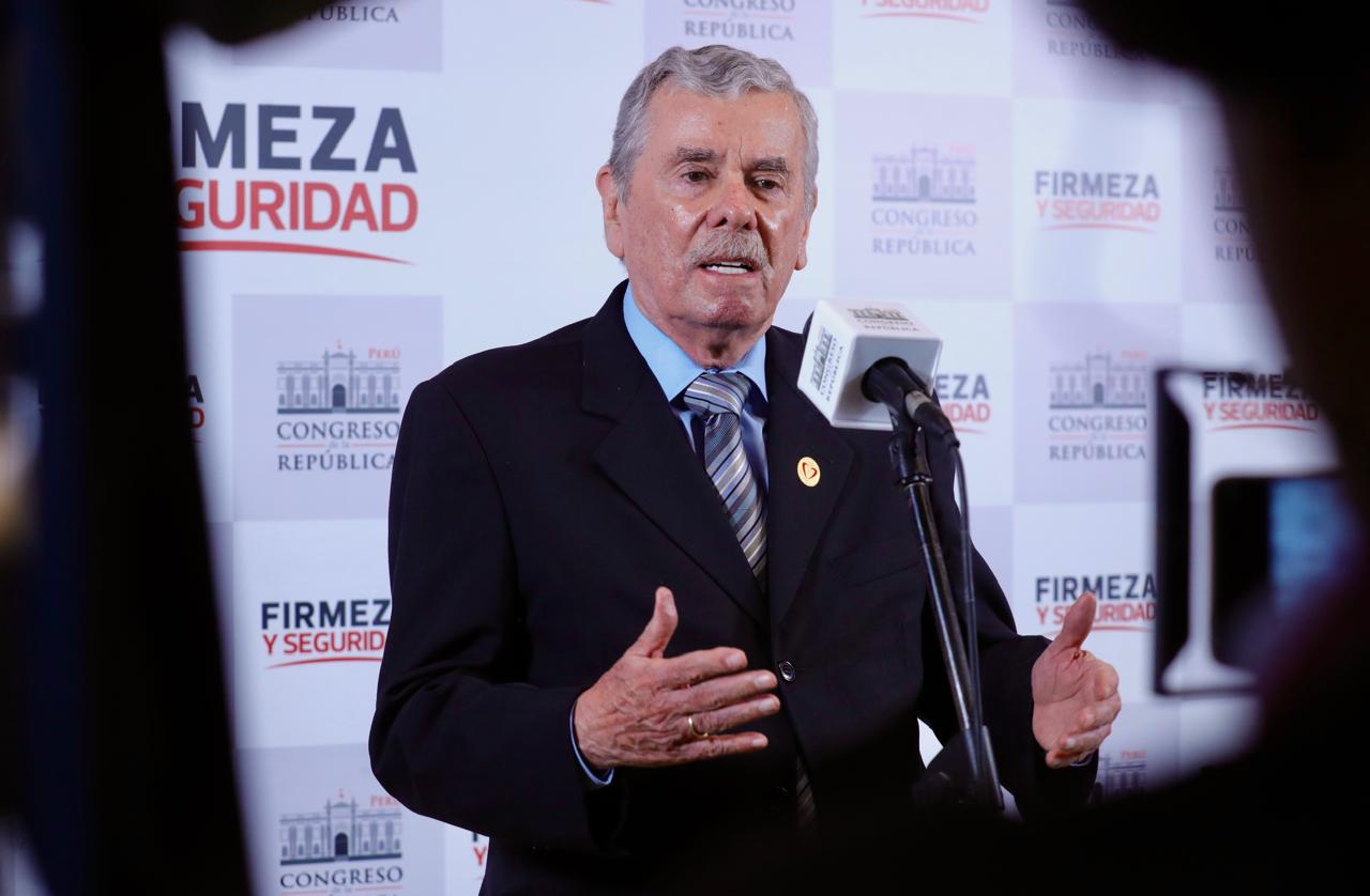 Rospigliosi: “Espero que el presidente Jerí dé las explicaciones necesarias a la Comisión de Fiscalización”