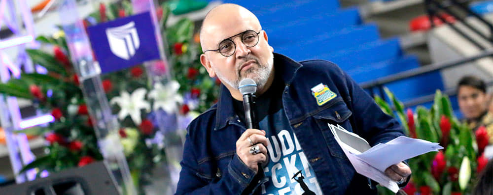 Beto Ortiz realiza ciclo de conferencias en la UCV: “Cómo aprendí de mis fracasos”