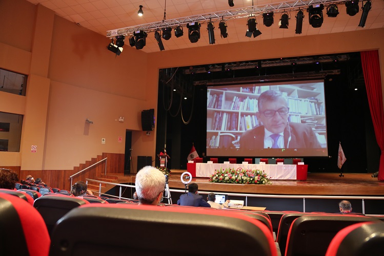 UNS conmemoró 36º aniversario con conferencia y reconocimiento a destacados docentes 
