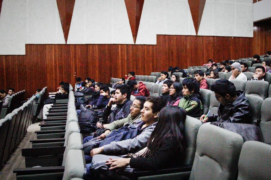 Alumnos de Ingeniería de Unasam realizan conferencia sobre desarrollo e identidad