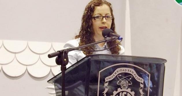 Congresista Rosa Bartra de acuerdo con reglamento de protocolo para procuradores del Estado