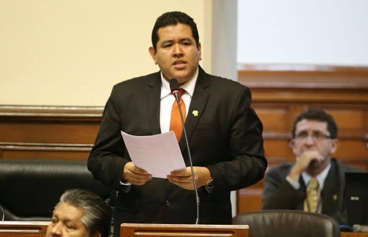 Congresista ancashino Carlos Domínguez es miembro titular de Comisión de Fiscalización