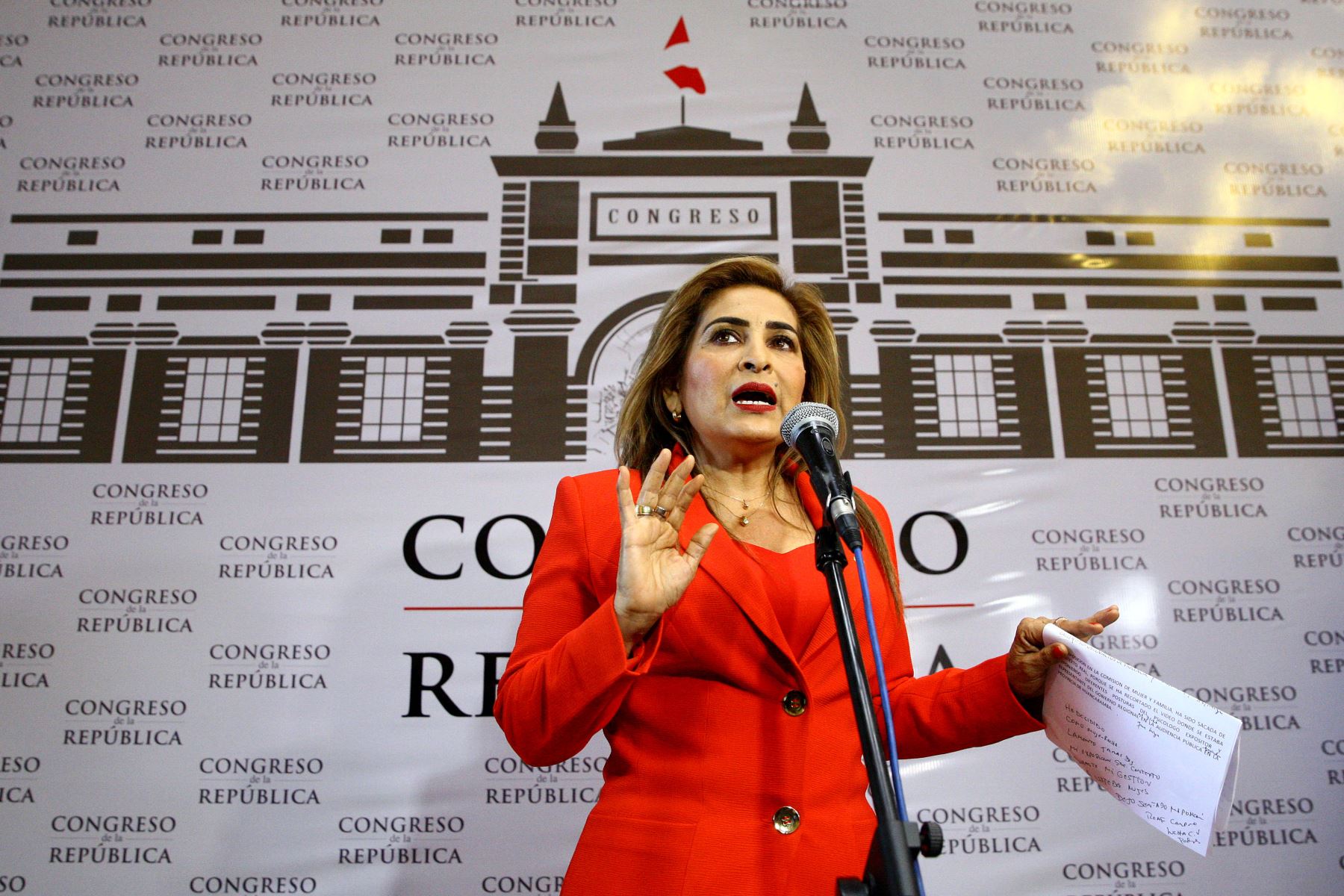 Maritza García: “Recomposición de cuadro de comisiones debe darse antes de fin de mes”