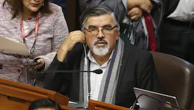 Congresista Alex Paredes justifica retraso en pronunciamiento del Congreso sobre presunta red de prostitución