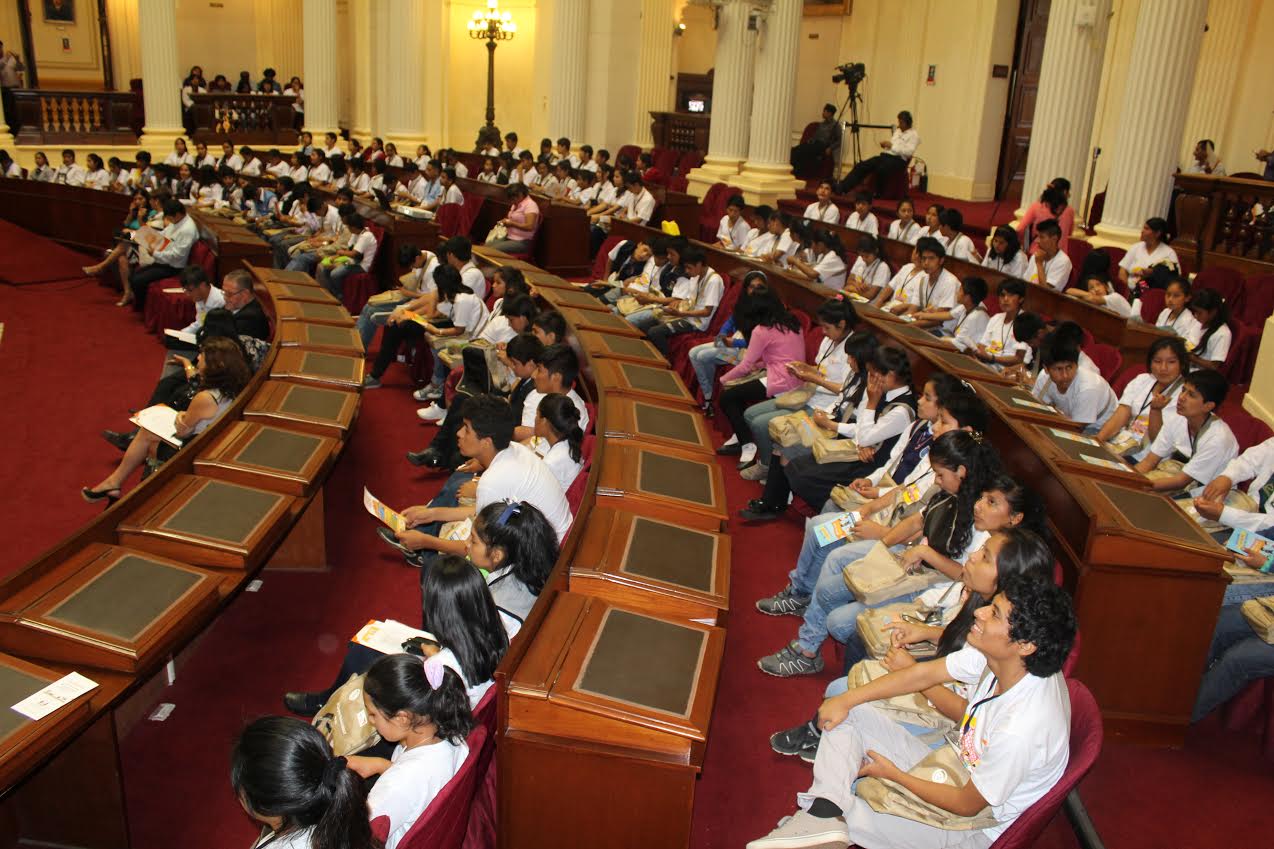  Alcalde y niños de Independencia participaron en Congreso Nacional de Menores