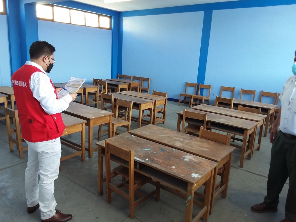 Áncash: Contraloría supervisa más de 300 colegios estatales previo al retorno de clases presenciales o semipresenciales
