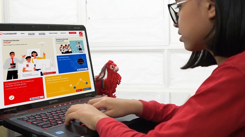 Convocan a 30 mil escolares de secundaria para sumarse al control social