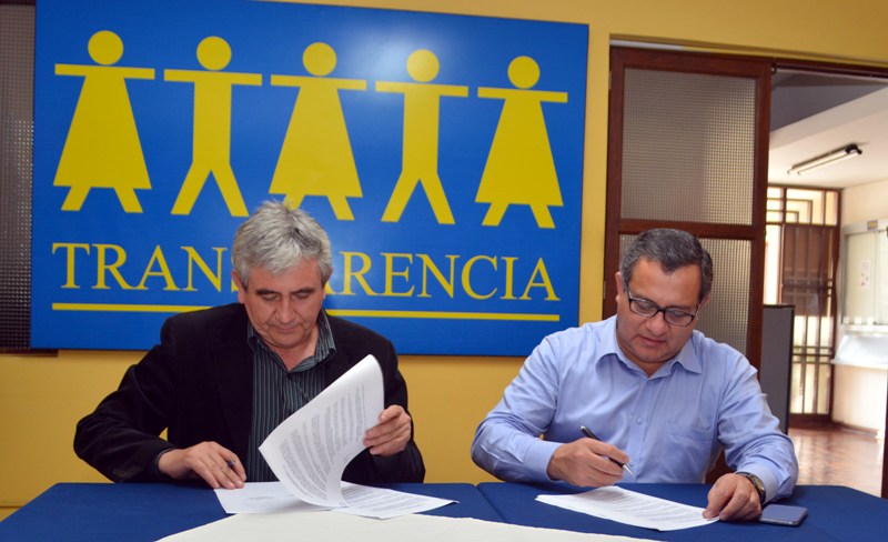 Perú en Línea y Transparencia firmaron convenio para educación electoral por internet