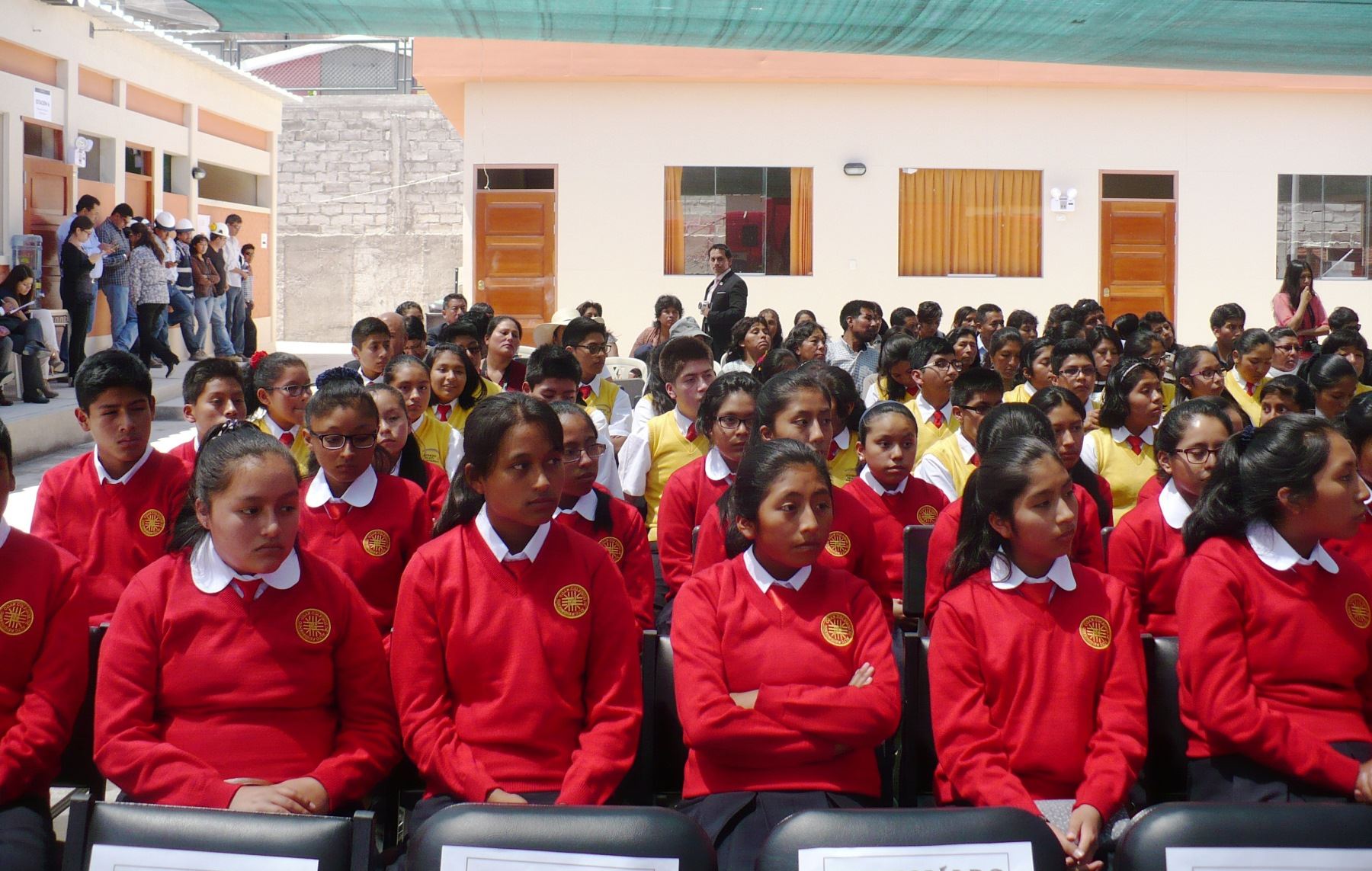 Convocan a plazas para directivos y docentes en los Colegios de Alto Rendimiento
