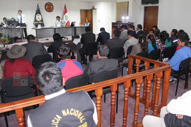 Dictan cuatro meses de prisión contra presuntos invasores de terreno