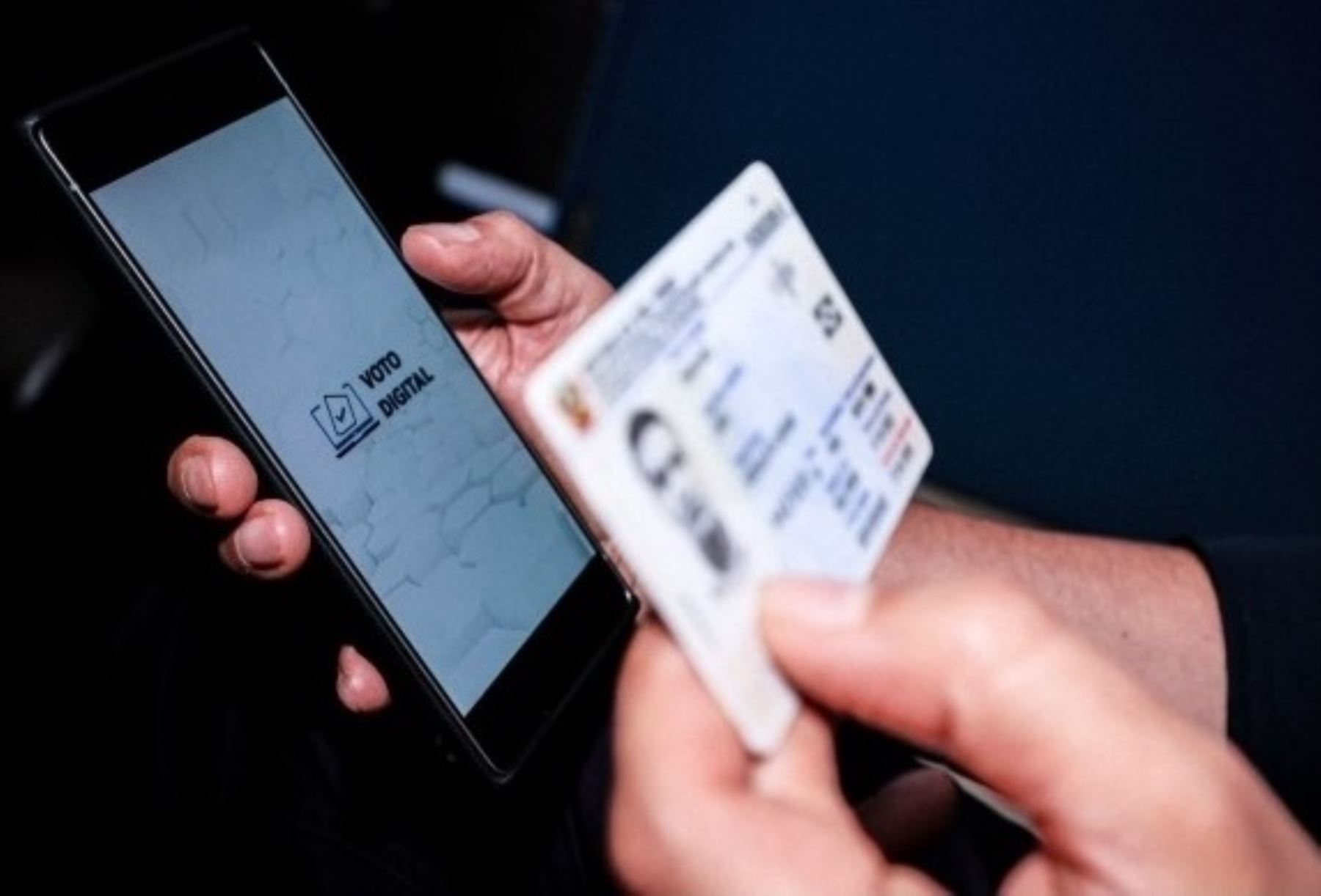 Incluyen en voto digital a personal de Migraciones, Cancillería y Defensoría en la elecciones 2026