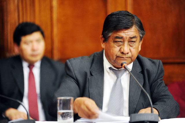 Crisólogo dice que defenderá la vigencia de la Ley Universitaria