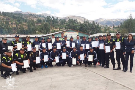 Huaraz: alcalde provincial clausuró primer curso de Seguridad Ciudadana