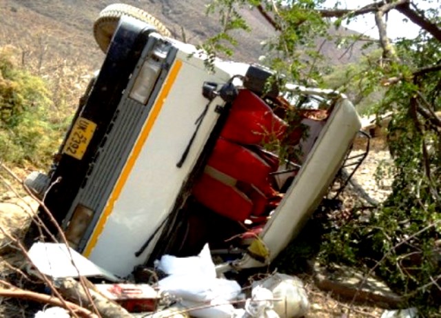 Ocros: ocho personas muertas y 12 heridos tras caída de “coaster” a un abismo