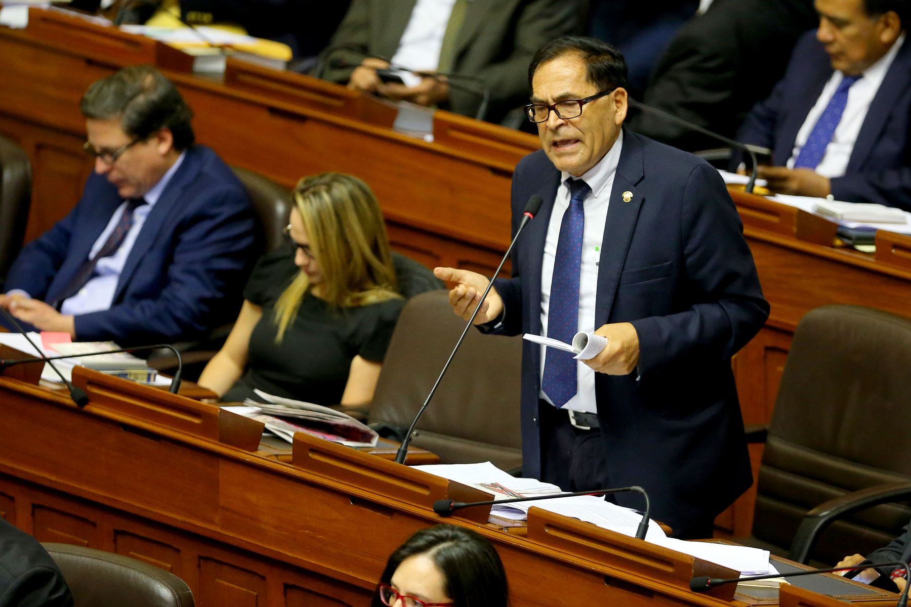 Denuncian pretensión de FP de archivar proyectos sobre paridad de género