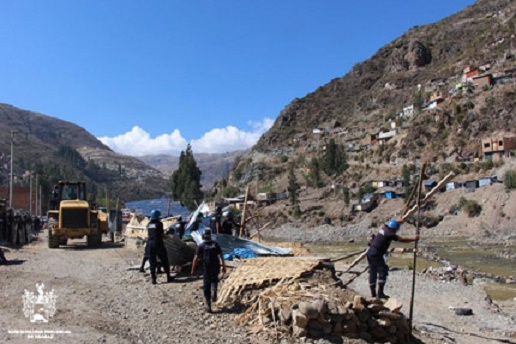 Huaraz: municipio desalojó y destruyó 30 viviendas que invadían margen izquierdo del río Santa
