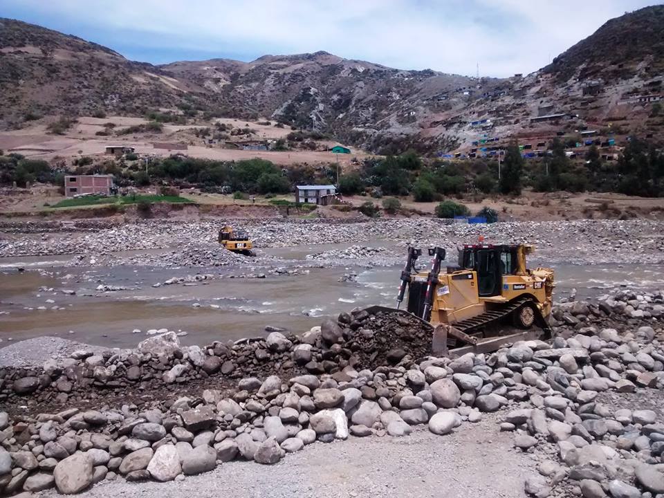 Empresa contratista inició trabajos de descolmatación del rio Santa