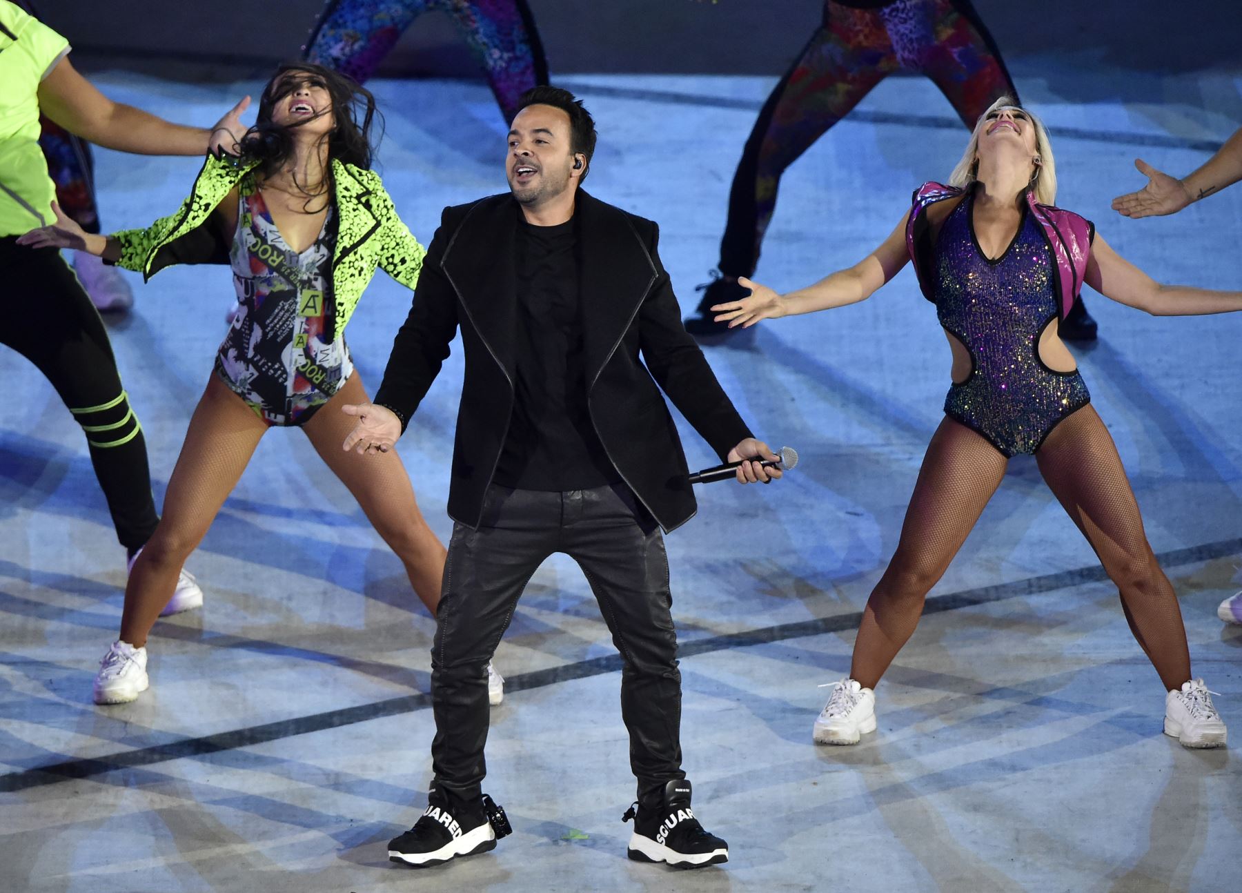 A ritmo de "Despacito" Luis Fonsi cerró inauguración de Juegos Panamericanos Lima 2019