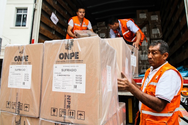 Onpe entrega material electoral a Ministerio de Relaciones Exteriores