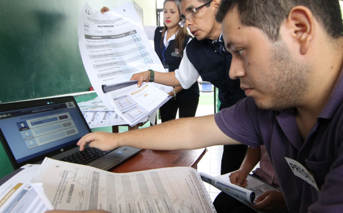 Elecciones 2016: más de 300 aportantes a campañas tienen deudas y denuncias fiscales