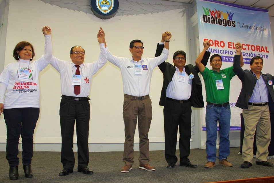 Siete candidatos al Gobierno Regional de Àncash debatieron en el foro “Diálogos por la Democracia”