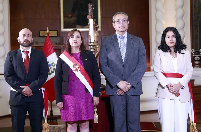 Presidenta Dina Boluarte juramento a ministros de Trabajo y de Transportes  