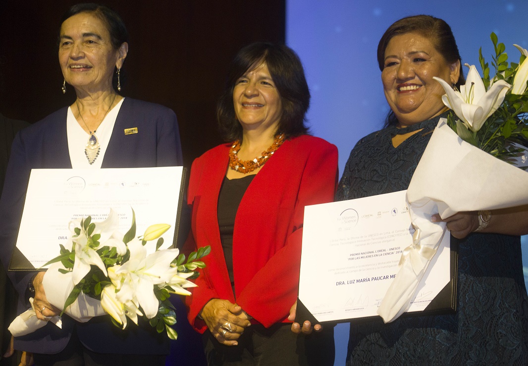 Docente de la UNS recibe premio por destacada labor en la ciencia