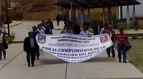 Docentes de Unasam acatan paro nacional de 72 horas