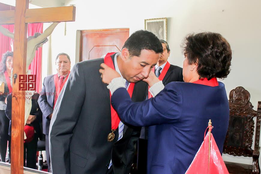  Magistrado Fernando Moreno se incorpora como juez superior titular de la Corte de Áncash