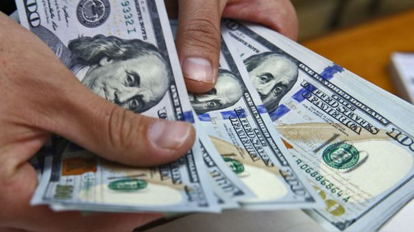 Precio del dólar se dispara tras inmovilización social dispuesta por el Gobierno