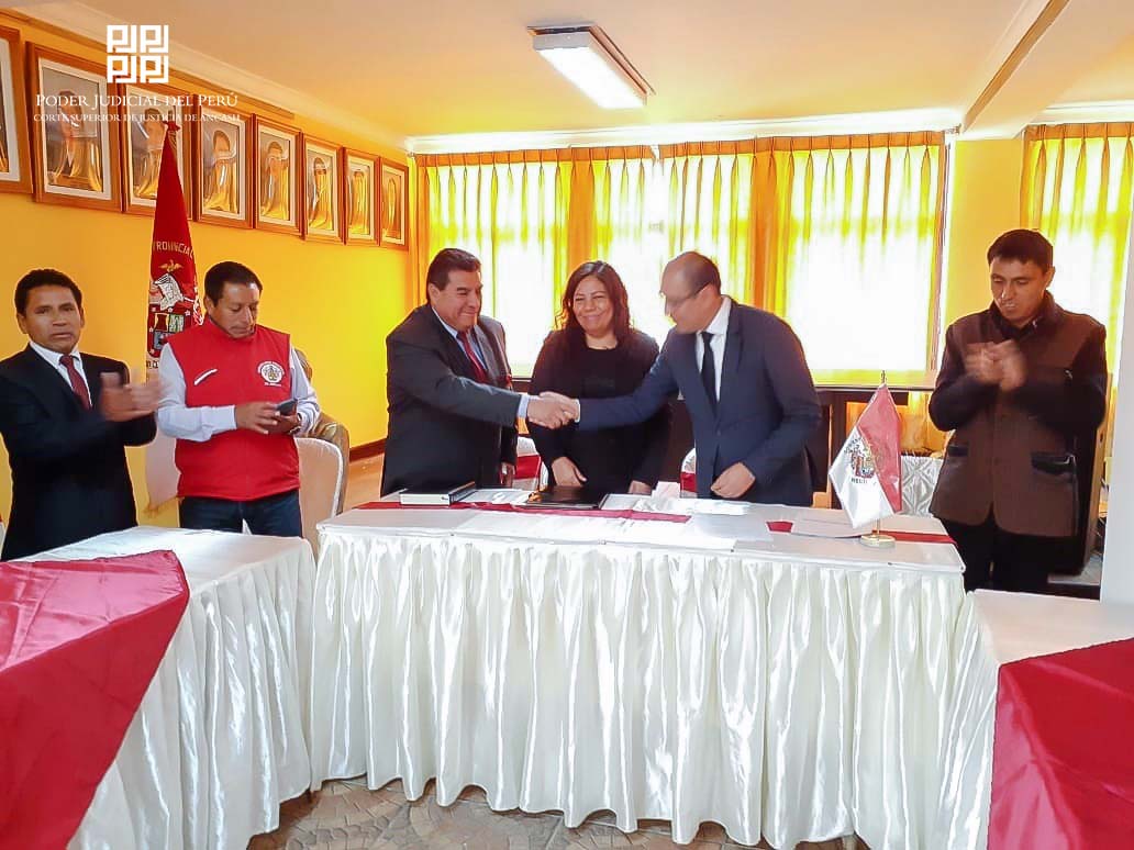 Corte de Áncash recibe en donación terreno de la comuna de Recuay