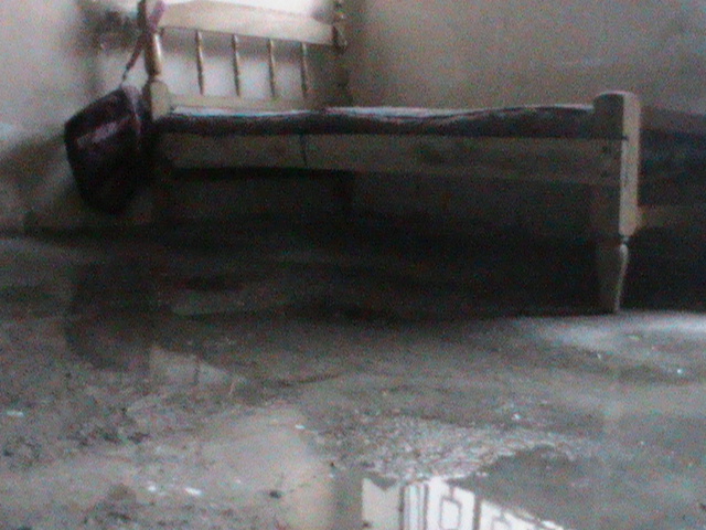 Denuncian presencia de filtración de viviendas en avenida Augusto B. Leguía en Independencia