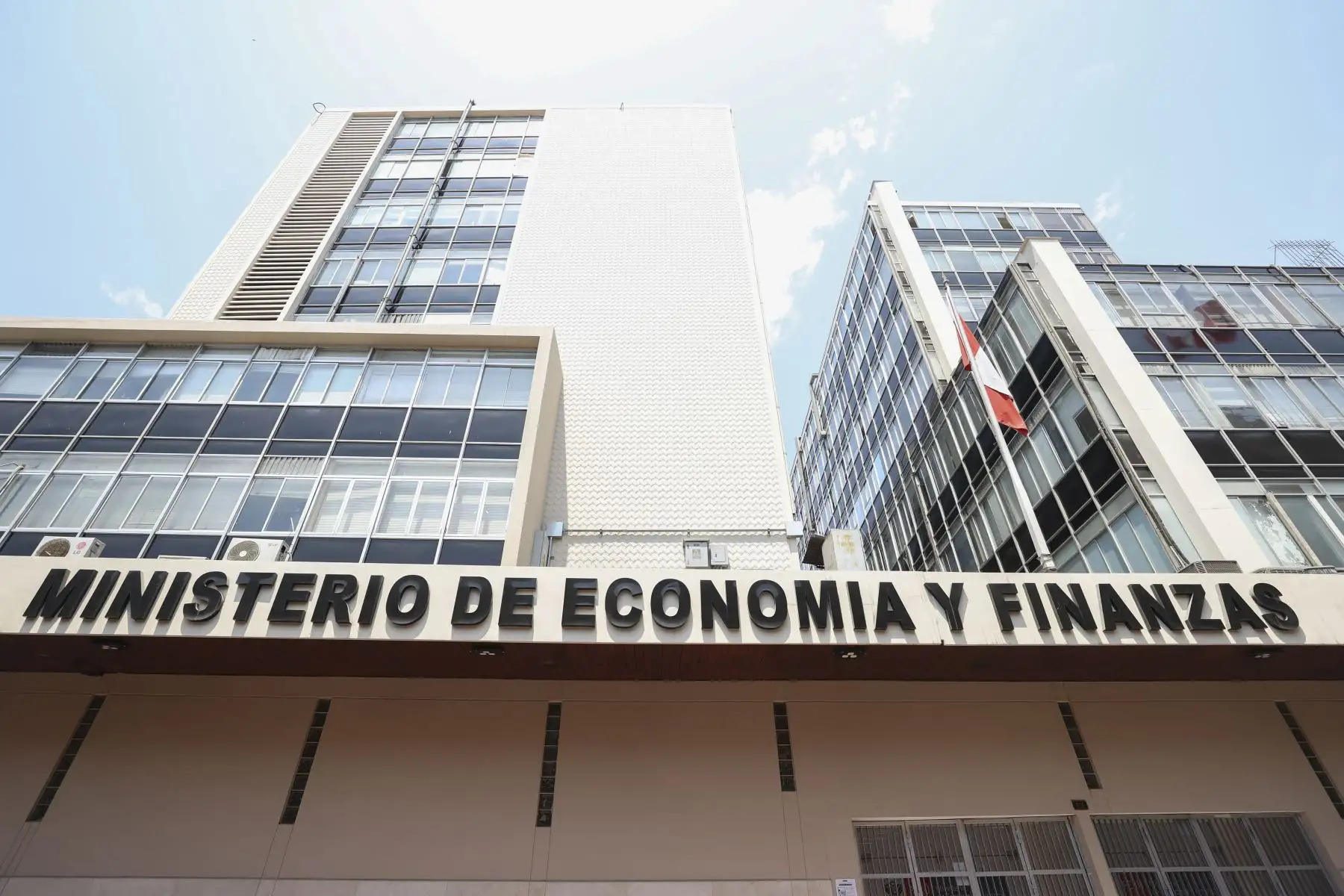 MEF afirma que el Perú atraviesa por un contexto económico altamente favorable