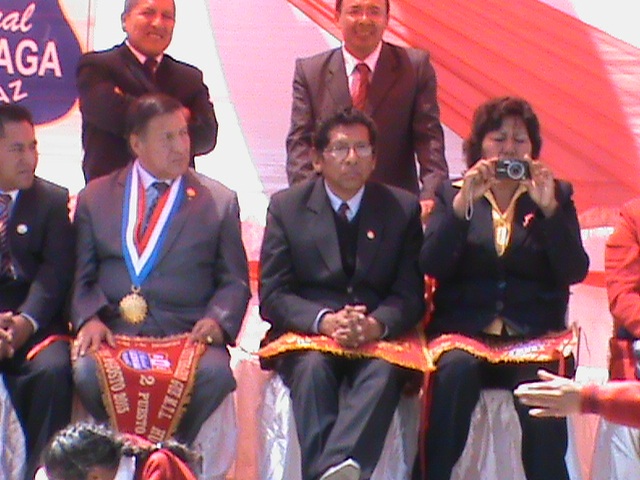 Directores exigen reposición y pago de sus beneficios tras medida de acción popular