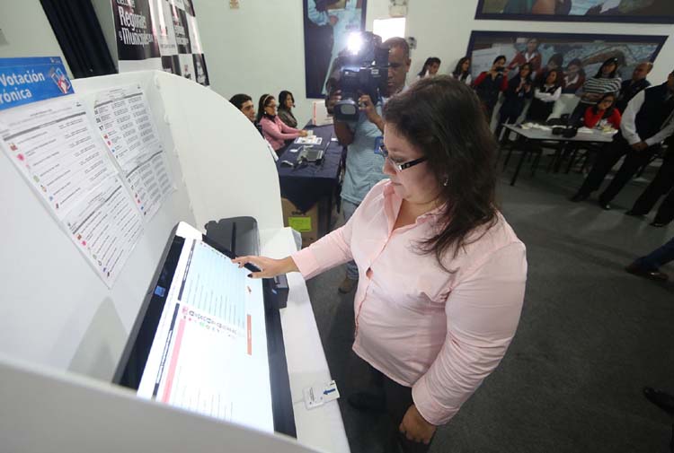 Elecciones 2016: onpe anuncia utilización de nuevas tecnologías en comicios