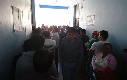 Desorden y desinformación en centros de votación en Huaraz