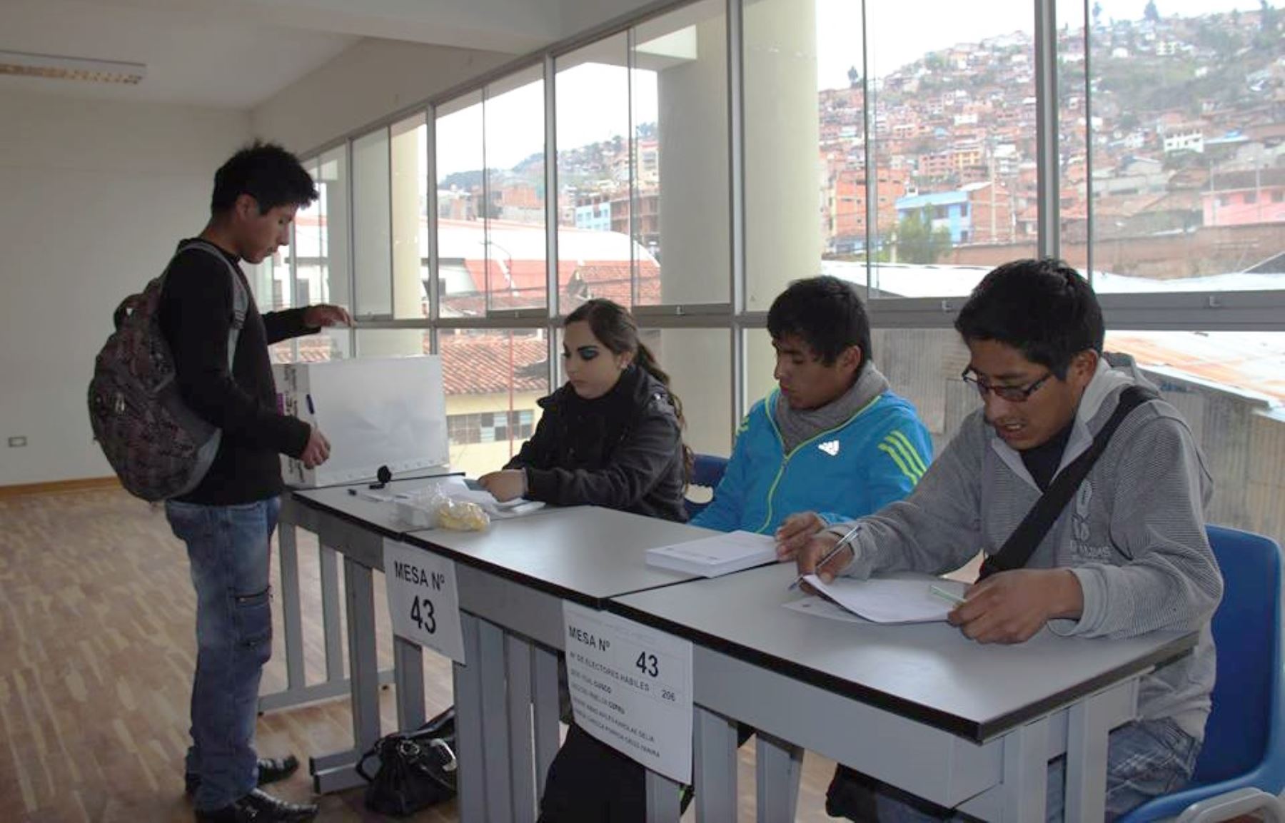 Más de un millón y medio de electores participarán por primera vez en comicios de octubre