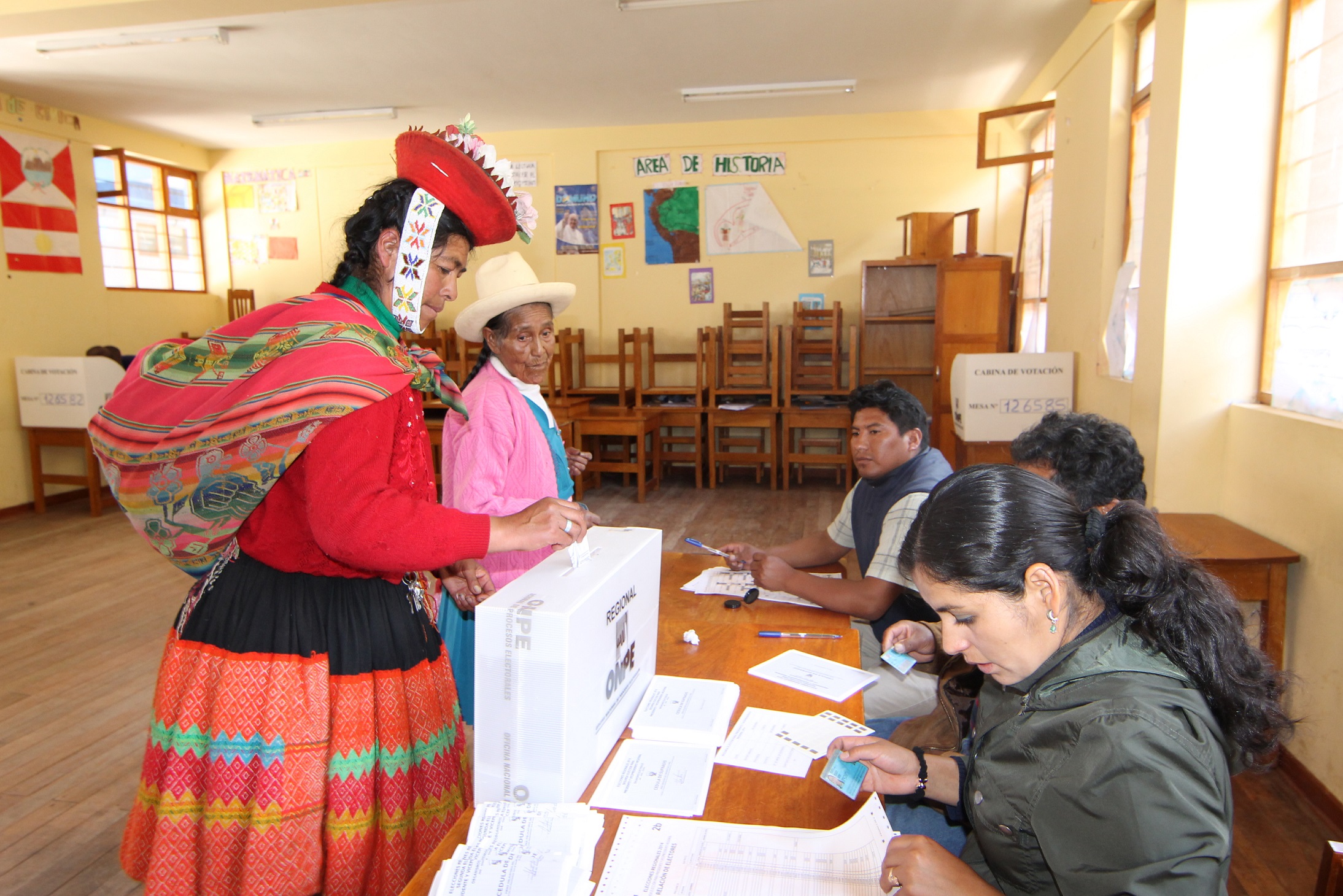 Onpe exhorta a electores a sufragar para evitar multas