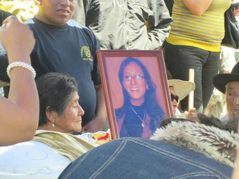 Familiares y amigos dieron último adiós a Emma Calle