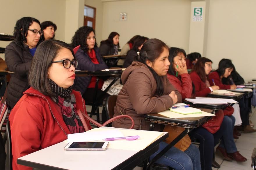 Obstetras de la Red de Salud Huaylas se capacitaron sobre infecciones de transmisión sexual